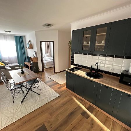 Sky Lux Apartmani Surčin Exterior foto