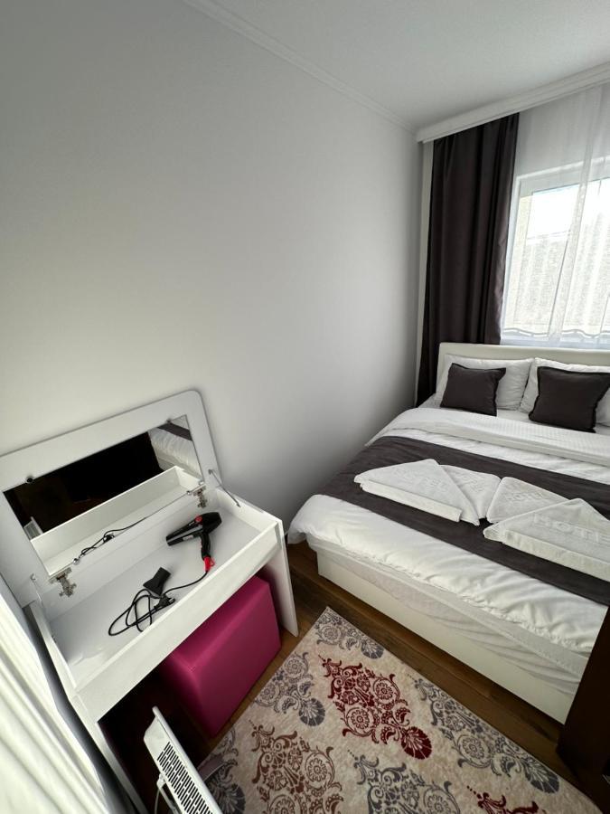 Sky Lux Apartmani Surčin Exterior foto