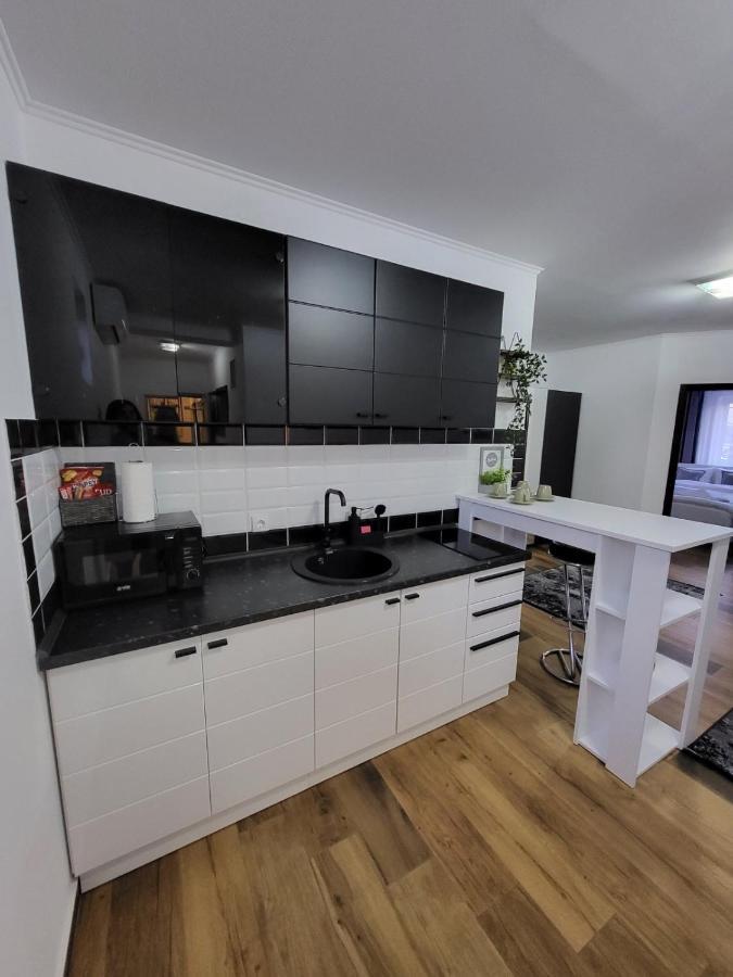 Sky Lux Apartmani Surčin Exterior foto